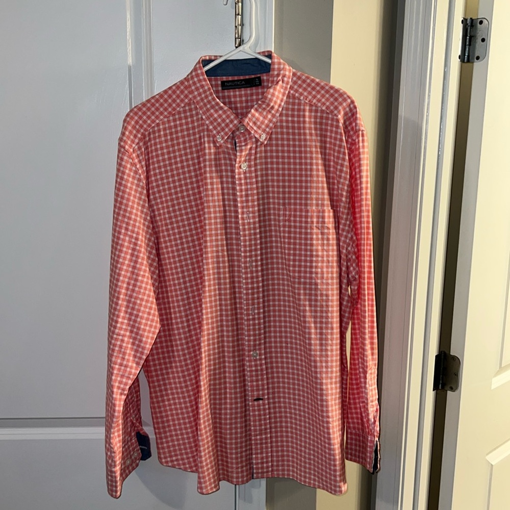 Salmon colored men’s nautica xl dressshirt